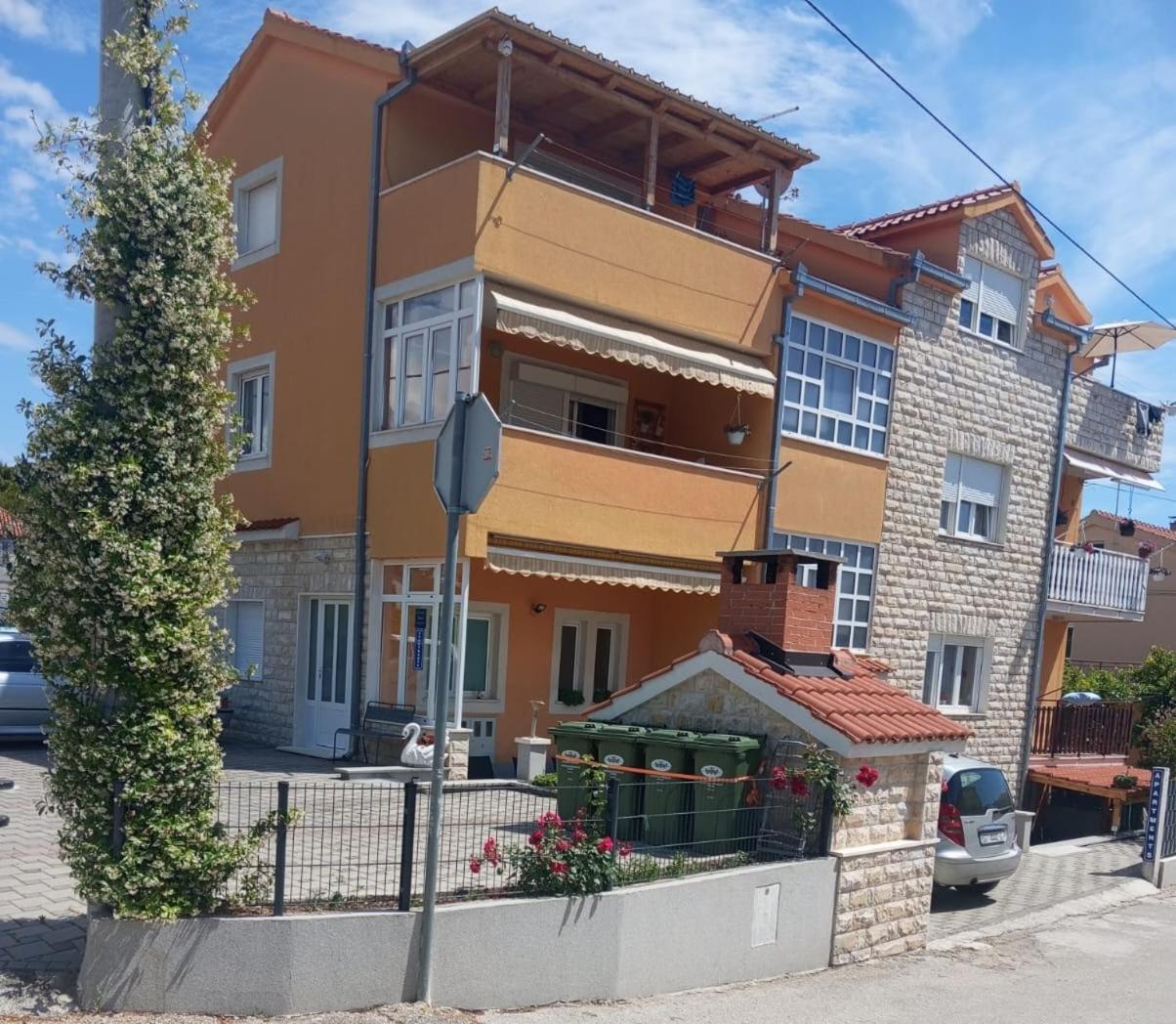 Apartment Radalj Kaštela Exterior foto